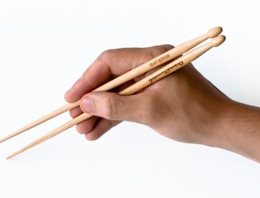 Έτσι θα καταφέρετε να χρησιμοποιήσετε chopsticks (βίντεο)